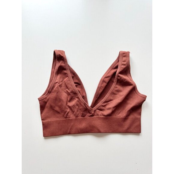 WEWOREWHAT Cinnamon Stick Brown Seamless Knit V-Neck Sports Bra Top, Size L - Picture 9 of 14